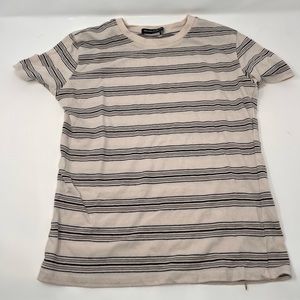 Brandy Melville t-shirt